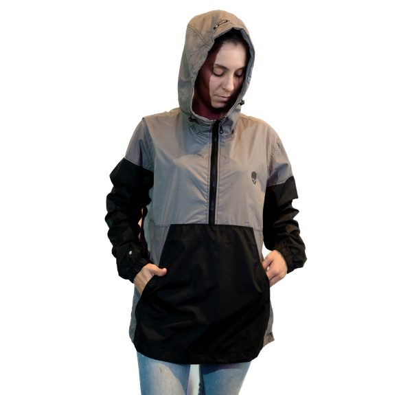 ANORAK NEGRO Y GRIS